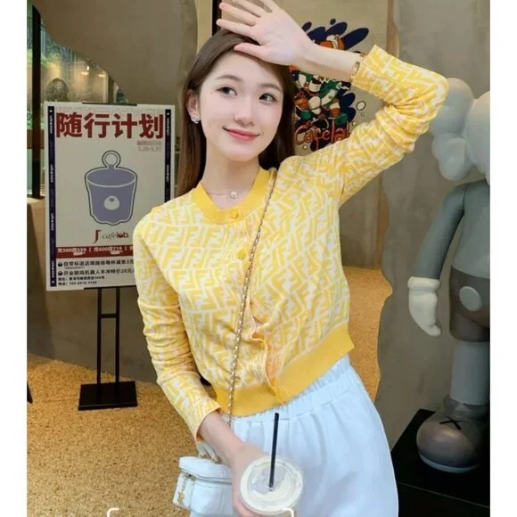 Fendi Yellow logo jacquard all-over print knit cardigan - Picture 8 of 8